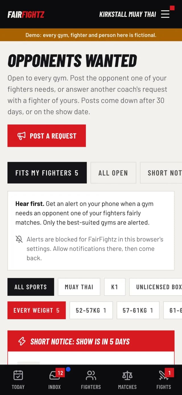 FairFightz on a phone. Opponents wanted: the board for gyms that need someone.